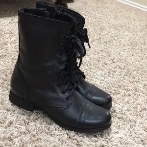 Steve Madden boots only worn 2 or 3 times